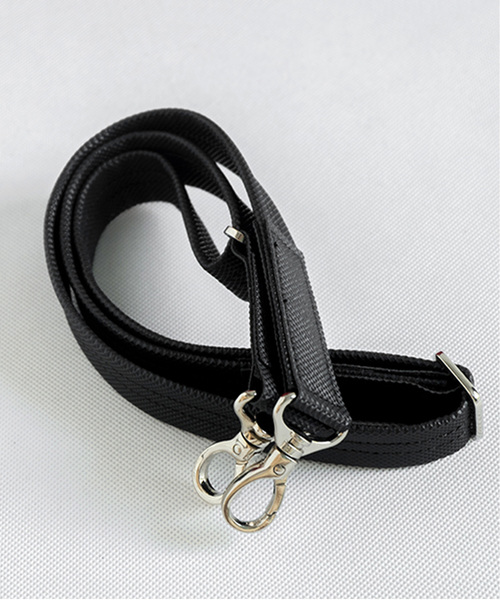 GLOBAL FORME CONCRETE(グローバルフォルムコンクリート)の「GOODJOB/グッドジョブ モノハンドバッグXS(ハンドバッグ・レディース・グレー/ホワイト/ブラック・X-SMALL)」の6枚目の写真