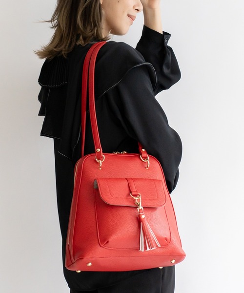 VitaFelice（ヴィータフェリーチェ）の「2wayリュックサック（バックパック/リュック・レディース・ブラック/グレー/キャメル/オレンジ/グリーン/アイボリー/ブラウン系その他/スモークピンク/ネイビー/レッド/グレー系その他/ベージュ系/ライトグレー/チャコール・FREE）」の13枚目の写真