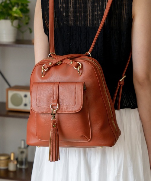 VitaFelice（ヴィータフェリーチェ）の「2wayリュックサック（バックパック/リュック・レディース・ブラック/グレー/キャメル/オレンジ/グリーン/アイボリー/ブラウン系その他/スモークピンク/ネイビー/レッド/グレー系その他/ベージュ系/ライトグレー/チャコール・FREE）」の14枚目の写真