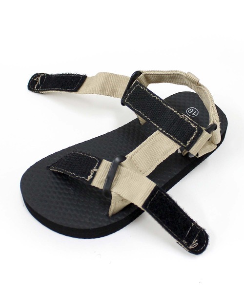 THE CASUAL（カジュアル）の「ストラップサンダル キッズ（サンダル・キッズ・ブルー/ブラック/レッド/ベージュ/カーキ/ブラウン/ブラウン系/ベージュ系/ブルー系/カーキ系/レッド系/ブラック系・17cm/18cm/20cm/21cm/19cm/22cm/16cm）」の14枚目の写真