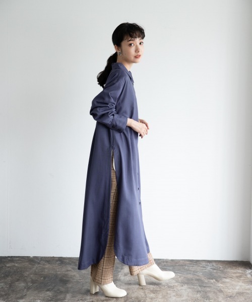LOWRYS FARM(ローリーズファーム)の「サイドスリットシャツワンピース 919029(ワンピース・レディース・ブラウン/ブルー/アイボリー・FREE)」の7枚目の写真