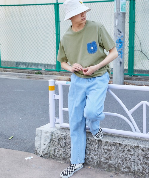 Lee(リー)の「Lee/リー DENIM POCKET S/S TEE ロゴピスネーム デニムポケット半袖Tシャツ(Tシャツ/カットソー・メンズ・ホワイト/ブラック/ラベンダー/ベージュ系その他/グリーン系その他・M/L/XL)」の22枚目の写真