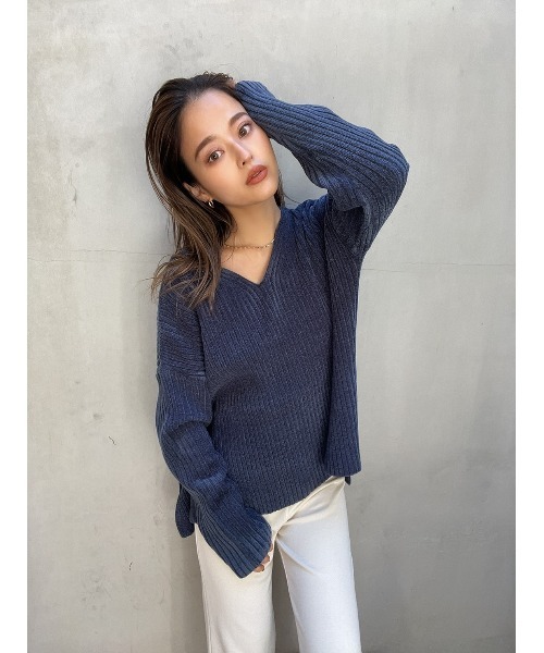TRUNC(トランクエイティーエイト)の「Rib Mogol Yarn Knit TOPS(ニット/セーター・レディース・ネイビー/ベージュ・FREE)」の4枚目の写真