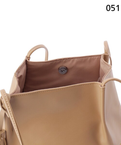 pink adobe（ピンクアドベ）の「◆タッセル付き ショルダーバッグ（トートバッグ・レディース・ライトベージュ/グレー系/サンドベージュ/ブラック/ブラウン系9/グリーン系・00）」の14枚目の写真