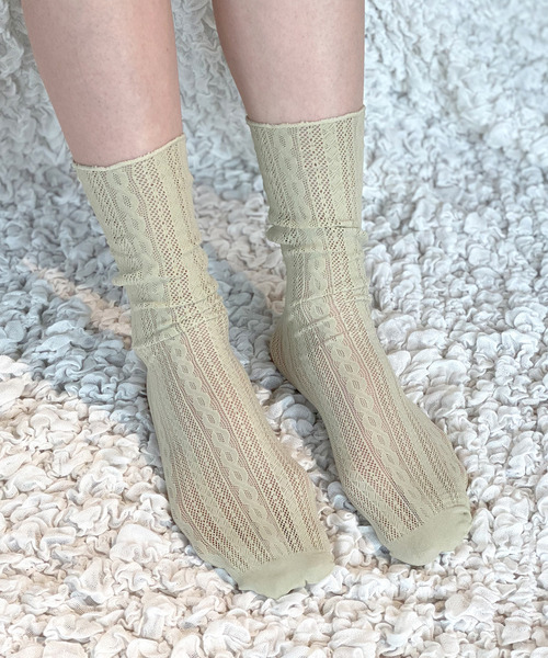 c.u.l（シーユーエル）の「【c.u.l】【単品販売】 デザインストライプ シアーソックス cula148（ソックス/靴下・レディース・ライトブルー/ブラック/ベージュ/ピンク/イエロー/ライトグリーン/アイボリー/ブルーグレー/ライトピンク/テラコッタ・FREE）」の6枚目の写真