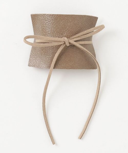 CALIFORNIA OUTFITTERS(カリフォルニア アウトフィッターズ)の「【LULKA(ルールカ)】フェイクレザーヘアアレンジポニーフック(その他ヘアアクセサリー・レディース・ホワイト/ベージュ/ブラウン/レッド/カーキ/ブラウン系その他/ピンク系その他・ONESIZE)」の16枚目の写真