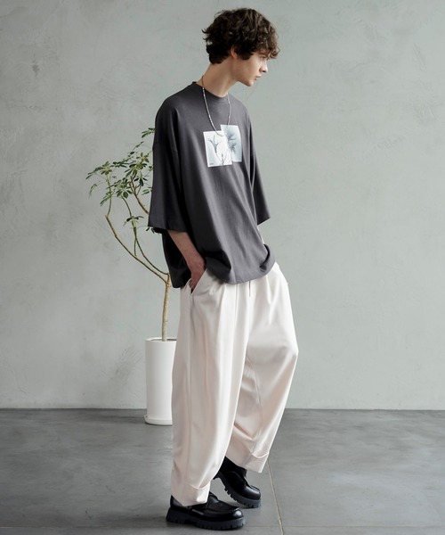 shiki tokyo（シキトウキョウ）の「Double Roll Wide Easy Pants / ダブルロールワイドイージーパンツ（その他パンツ・メンズ・チャコールグレー/オフホワイト/グレイッシュベージュ・SMALL/MEDIUM/LARGE）」の19枚目の写真