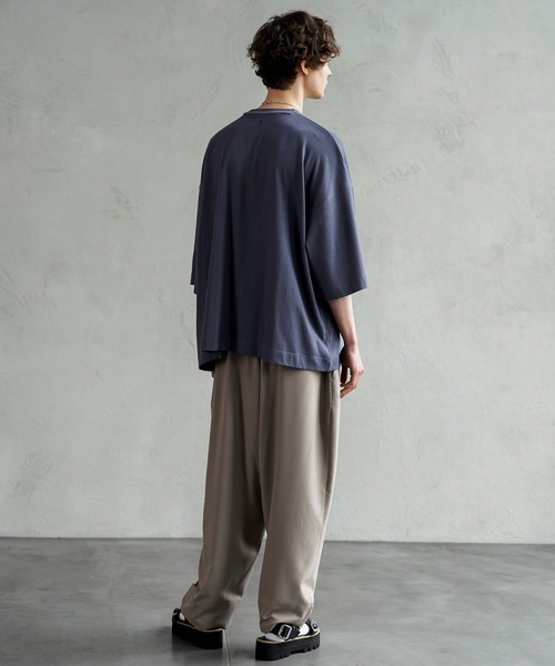 shiki tokyo（シキトウキョウ）の「Double Roll Wide Easy Pants / ダブルロールワイドイージーパンツ（その他パンツ・メンズ・チャコールグレー/オフホワイト/グレイッシュベージュ・SMALL/MEDIUM/LARGE）」の12枚目の写真