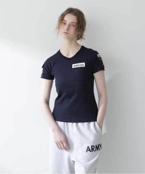AVIREX(アヴィレックス)の「【WEB限定】ファティーグVネックティーシャツ/ FATIGUE V-NECK T-SHIRT(Tシャツ/カットソー・レディース・ブラック/ネイビー/オリーブ/ホワイト/Black/White・SMALL/MEDIUM/LARGE)」の15枚目の写真