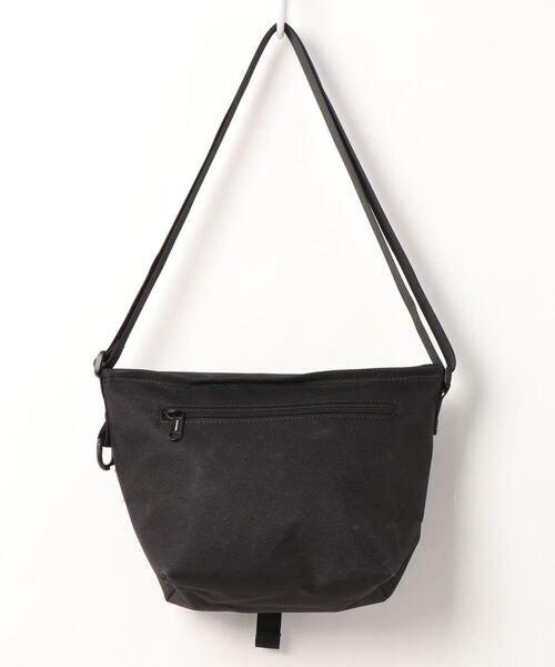 KANGOL（カンゴール）の「【 KANGOL / カンゴール 】 ワンバックル ミニ メッセンジャー バッグ（メッセンジャーバッグ・レディース・チャコールグレー×ブラック/ブラック/ベージュ・FREE）」の5枚目の写真