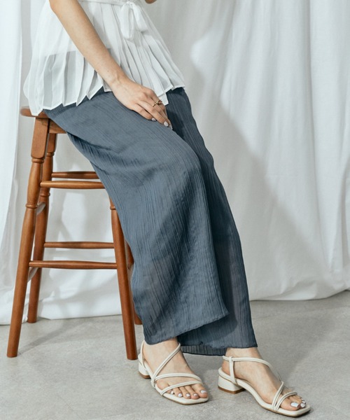 Amourire（アムリール）の「シアープリーツパンツ（その他パンツ・レディース・カーキ/ピンク/ブルーグレー/キャメル・M）」の2枚目の写真