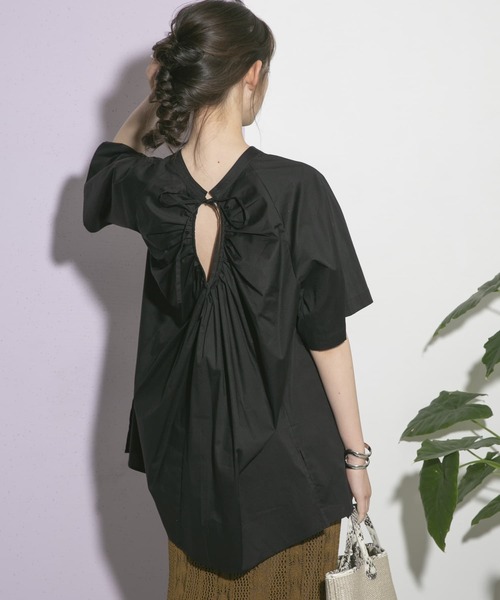 UR Lab.（アーバンリサーチラボ）の「バックリボンオーバーブラウス（シャツ/ブラウス・レディース・ブラック/ブラウン/オフホワイト・FREE）」の12枚目の写真