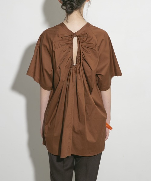 UR Lab.（アーバンリサーチラボ）の「バックリボンオーバーブラウス（シャツ/ブラウス・レディース・ブラック/ブラウン/オフホワイト・FREE）」の10枚目の写真