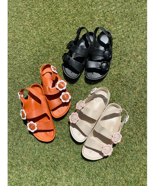 WC(ダブル シー)の「フラワーベルトサンダル(サンダル・レディース・ブラック/オレンジ/アイボリー・SMALL/MEDIUM)」の4枚目の写真