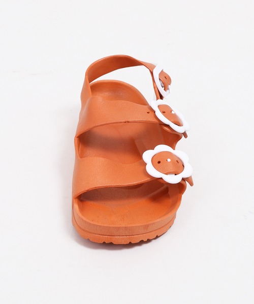 WC(ダブル シー)の「フラワーベルトサンダル(サンダル・レディース・ブラック/オレンジ/アイボリー・SMALL/MEDIUM)」の8枚目の写真