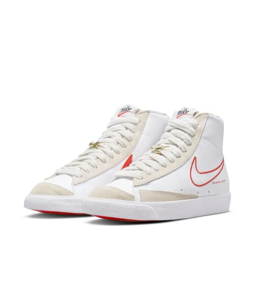 NIKE(ナイキ)の「ナイキ ブレーザー MID '77 SE ウィメンズシューズ. / Nike Blazer Mid '77 SE Women's Shoe(スニーカー・レディース・ホワイト/オフホワイト・27.5/26.5/24.5/24/25/27/25.5/23.5/28.5/22.5/26/23/28/29)」の11枚目の写真