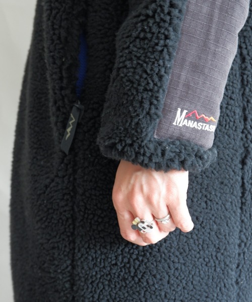MANASTASH（マナスタッシュ）の「MANASTASH/マナスタッシュ　W's  MT. GORILLA LONG JKT '21　ウィメンズ　マウントゴリラ　ロングジャケット　フリース（ノーカラーコート・レディース・ライトブラウン/ナチュラル/ブラック/オリーブ・MEDIUM）」の18枚目の写真