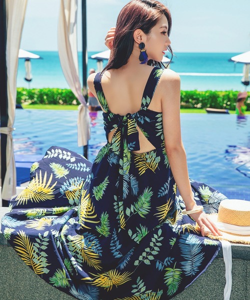 TeddyShop(テディショップ)の「レディース ボタニカル柄バックリボンサマードレスワンピ(ワンピース・レディース・ネイビー・ONE SIZE)」の7枚目の写真