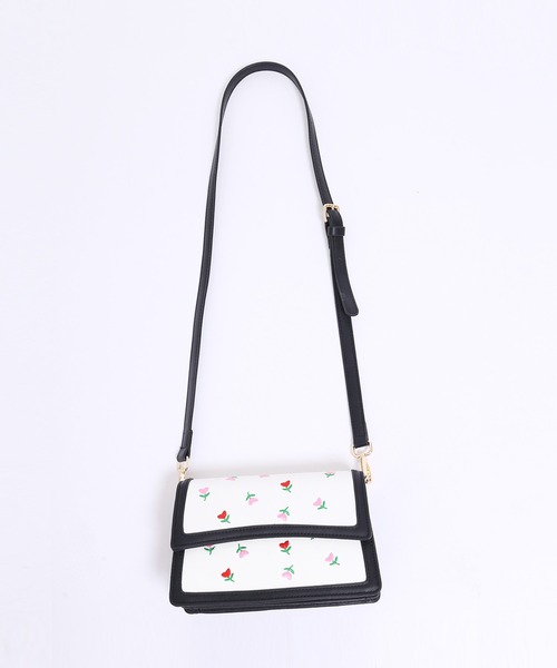 WC（ダブル シー）の「フラワー刺繍スクエアBAG（ショルダーバッグ・レディース・ホワイト/ブラック・FREE）」の11枚目の写真