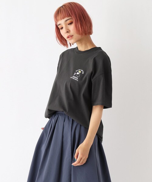 BASECONTROL(ベースコントロール)の「◆Quash 髭グラフィック ワンポイントサガラ刺繍半袖Tシャツ(Tシャツ/カットソー・レディース・アイボリー系/アイボリー系2/アイボリー系1/ライトグリーン/ダークグリーン/ネイビー/アイボリー/ブラック・99)」の3枚目の写真