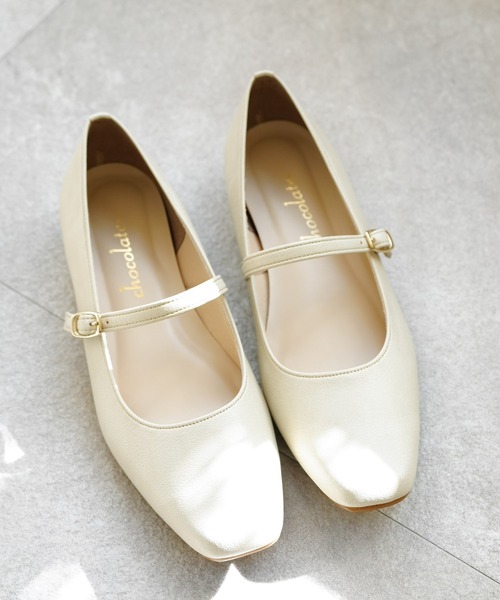 chocolates(チョコラテス)の「メリージェーン ストレッチ スクエアパンプス【日本製】(パンプス・レディース・ブラック/アイボリー/ベージュ/ブラック系その他・22cm/22.5cm/23cm/23.5cm/24cm/24.5cm/25cm)」の2枚目の写真