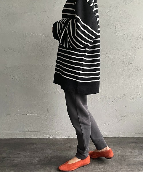 AMERICANA（アメリカーナ）の「【FUDGE11月号掲載】[Americana×JEANS FACTORY/アメリカーナ×ジーンズファクトリー] 別注 オーバルロゴスウェットパンツ（スウェットパンツ・レディース・スミクロ/グレー/モカ・S/M）」の11枚目の写真