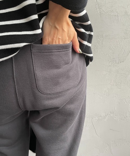 AMERICANA（アメリカーナ）の「【FUDGE11月号掲載】[Americana×JEANS FACTORY/アメリカーナ×ジーンズファクトリー] 別注 オーバルロゴスウェットパンツ（スウェットパンツ・レディース・スミクロ/グレー/モカ・S/M）」の14枚目の写真