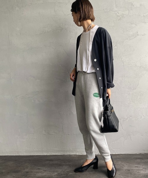 AMERICANA（アメリカーナ）の「【FUDGE11月号掲載】[Americana×JEANS FACTORY/アメリカーナ×ジーンズファクトリー] 別注 オーバルロゴスウェットパンツ（スウェットパンツ・レディース・スミクロ/グレー/モカ・S/M）」の18枚目の写真