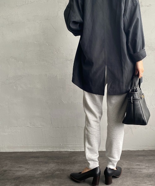 AMERICANA（アメリカーナ）の「【FUDGE11月号掲載】[Americana×JEANS FACTORY/アメリカーナ×ジーンズファクトリー] 別注 オーバルロゴスウェットパンツ（スウェットパンツ・レディース・スミクロ/グレー/モカ・S/M）」の20枚目の写真