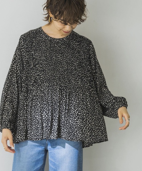 URBAN RESEARCH(アーバンリサーチ)の「プリーツデザインレオパードブラウス(Tシャツ/カットソー・レディース・ベージュ/ブラック・FREE)」の9枚目の写真