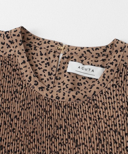 URBAN RESEARCH(アーバンリサーチ)の「プリーツデザインレオパードブラウス(Tシャツ/カットソー・レディース・ベージュ/ブラック・FREE)」の22枚目の写真