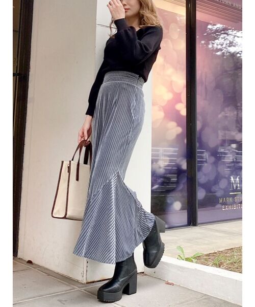 dazzlin（ダズリン）の「ストライプベロア切り替えスカート（スカート・レディース・ピンク/ブルー/モカ・SMALL/MEDIUM）」の8枚目の写真