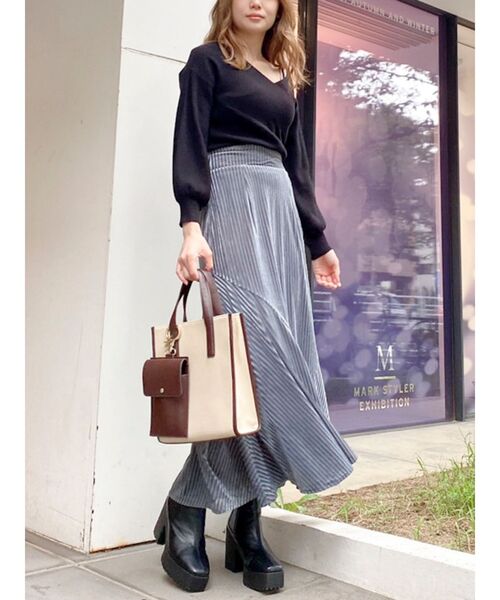 dazzlin（ダズリン）の「ストライプベロア切り替えスカート（スカート・レディース・ピンク/ブルー/モカ・SMALL/MEDIUM）」の9枚目の写真