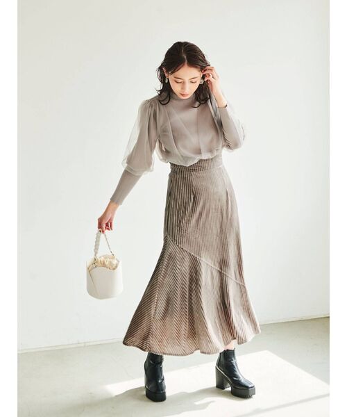 dazzlin（ダズリン）の「ストライプベロア切り替えスカート（スカート・レディース・ピンク/ブルー/モカ・SMALL/MEDIUM）」の12枚目の写真