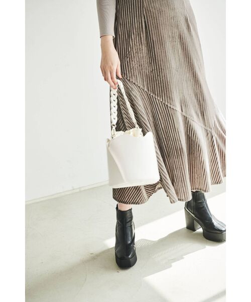 dazzlin（ダズリン）の「ストライプベロア切り替えスカート（スカート・レディース・ピンク/ブルー/モカ・SMALL/MEDIUM）」の13枚目の写真