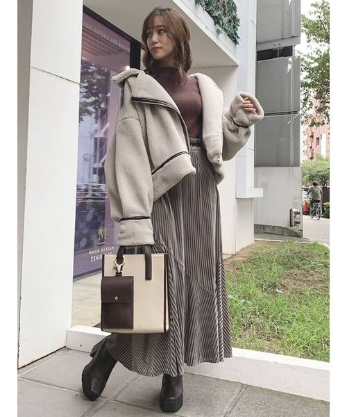 dazzlin（ダズリン）の「ストライプベロア切り替えスカート（スカート・レディース・ピンク/ブルー/モカ・SMALL/MEDIUM）」の14枚目の写真