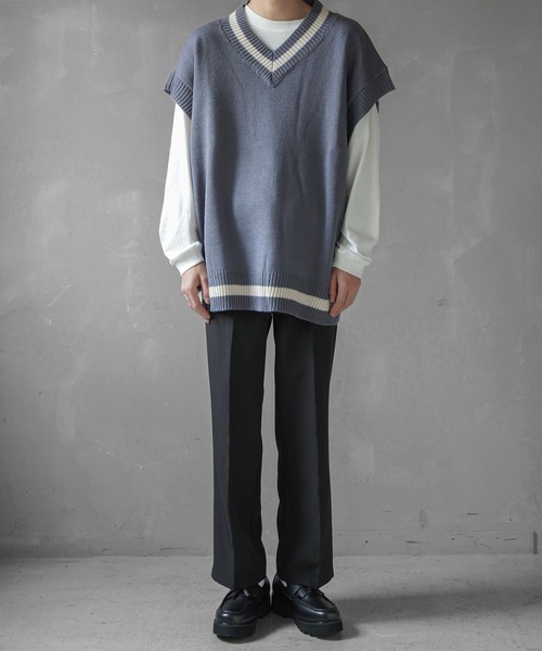 SPINNS（スピンズ）の「フェイクレザー ハイシャークソールタッセルローファー（ローファー・メンズ・ブラック・27cm/26cm）」の11枚目の写真