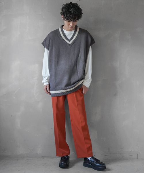 SPINNS（スピンズ）の「フェイクレザー ハイシャークソールタッセルローファー（ローファー・メンズ・ブラック・27cm/26cm）」の18枚目の写真