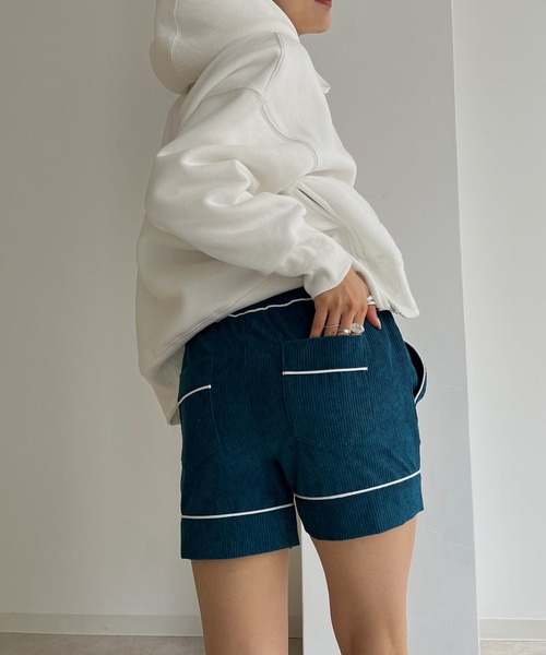 Avvenente（アベネンテ）の「【Avvenente】コーデュロイパイピングミニパンツ（その他パンツ・レディース・ブルー/ライトブラウン・FREE）」の20枚目の写真