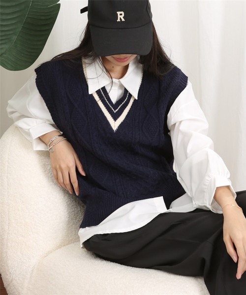 MAISON DE THERESE(メゾン ド テレーズ)の「Vネック 配色ニットベスト(ベスト・レディース・Off White/ネイビー/ベージュ・FREE)」の22枚目の写真