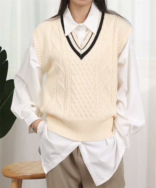 MAISON DE THERESE(メゾン ド テレーズ)の「Vネック 配色ニットベスト(ベスト・レディース・Off White/ネイビー/ベージュ・FREE)」の19枚目の写真