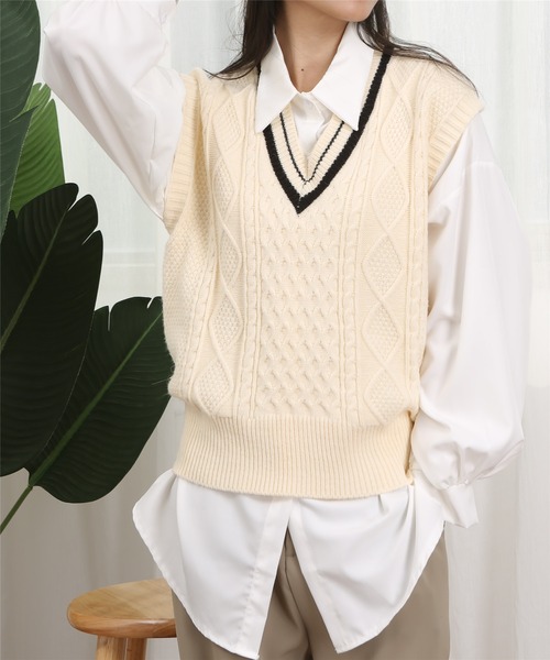 MAISON DE THERESE(メゾン ド テレーズ)の「Vネック 配色ニットベスト(ベスト・レディース・Off White/ネイビー/ベージュ・FREE)」の17枚目の写真
