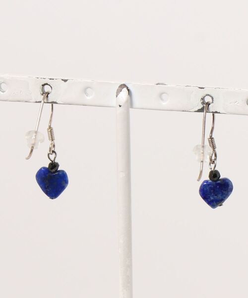 CERCA(チェルカ)の「September/ラピスラズリ heart pierce(ピアス(両耳用)・レディース・ブルー・FREE)」の2枚目の写真