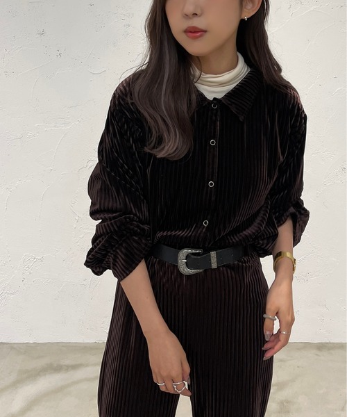 apres jour mignon(アプレジュールミニョン)の「ベロアシャツ【SETUP着用可能】【ZOZOTOWN限定アイテム】(シャツ/ブラウス・レディース・ブラック/ダークブラウン/カーキ・X-LARGE/フリー)」の5枚目の写真