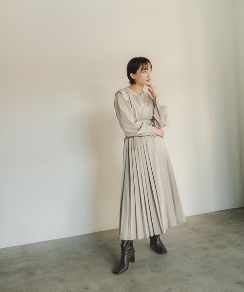 LADYMADE(レディメイド)の「サッシュベルトプリーツシャツワンピース(ワンピース・レディース・オフホワイト/ライトブルー/ベージュ/ブラック・S/M)」の20枚目の写真