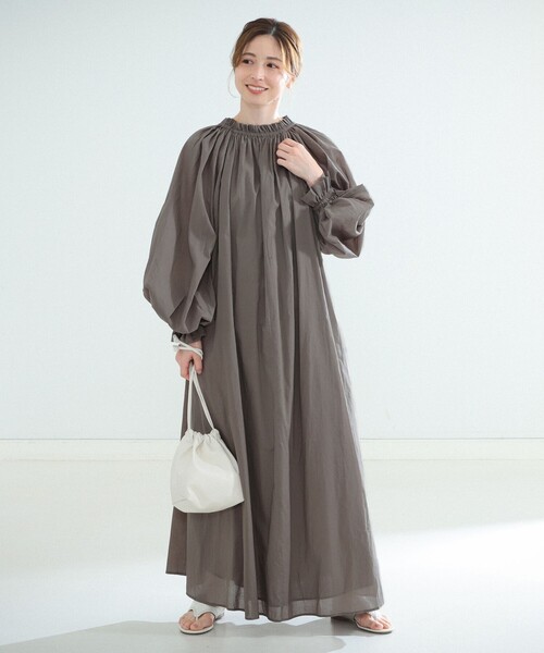 MARIHA(マリハ)の「MARIHA × Demi-Luxe BEAMS / 別注 春の花のドレス(ワンピース・レディース・ブラック/グレー/ライトブルー・36)」の11枚目の写真