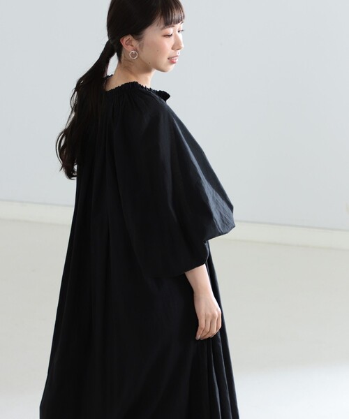 MARIHA(マリハ)の「MARIHA × Demi-Luxe BEAMS / 別注 春の花のドレス(ワンピース・レディース・ブラック/グレー/ライトブルー・36)」の17枚目の写真