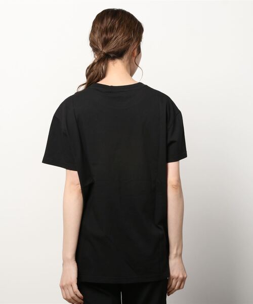 Nudie Jeans(ヌーディージーンズ)の「Tina Plot Twist Tシャツ(Tシャツ/カットソー・レディース・ブラック・SMALL/MEDIUM/X-SMALL)」の3枚目の写真