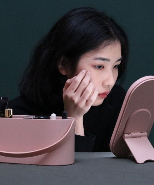 BIRTHDAY BAR(バースデイバー)の「PORTABLE MAKEUP BOX LED付き メイクボックス(その他ビューティーグッズ・レディース・ホワイト/ピンク・フリー)」の3枚目の写真