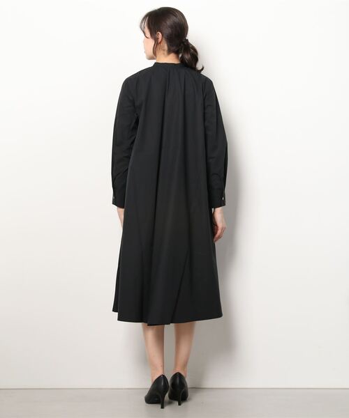 mizuiroind（ミズイロインド）の「[mizuiro ind/ミズイロインド] ピンタック フレアシャツワンピース（ワンピース・レディース・ブラック/グレー・F）」の4枚目の写真